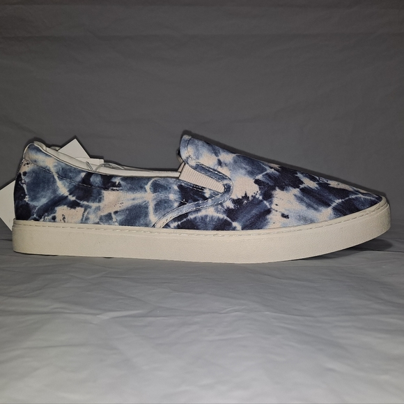 "NWT" Old Navy Tie-Dye Slip-on Sneakers Women's 11 Blue & White Cushioned Insole - Picture 6 of 13